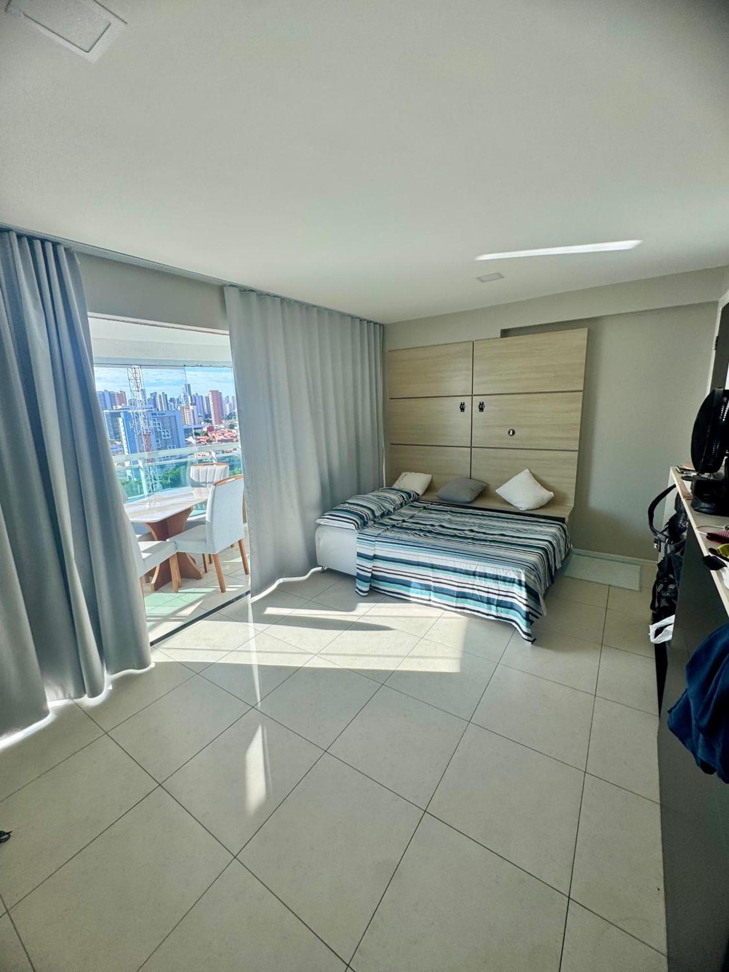 Apartamento Iracema 2001 *